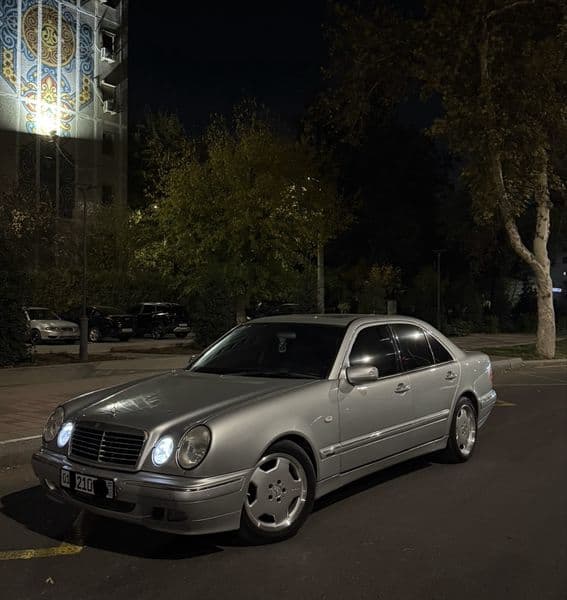 Mercedes-Benz E 220 1998