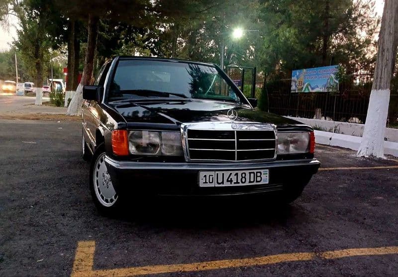Mercedes-Benz 190 1984 — 9
