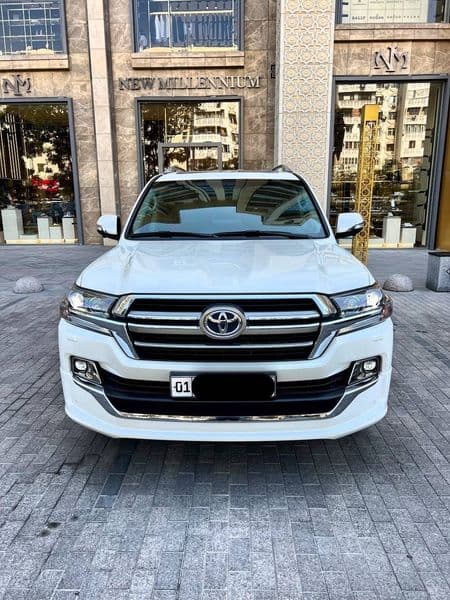 Toyota Land Cruiser 200 2019