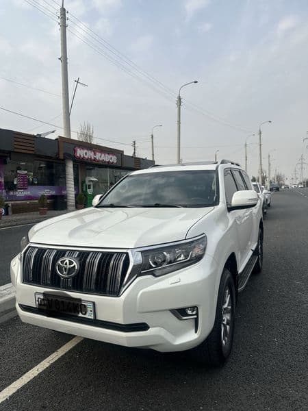 Toyota Land Cruiser 150 2019