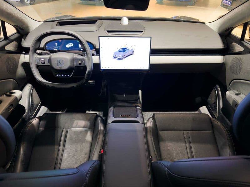 Zeekr 001 2025 — 4