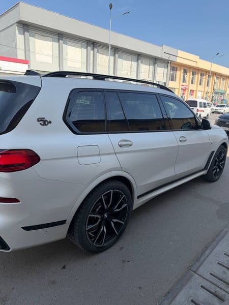 BMW X7 2022 — 4