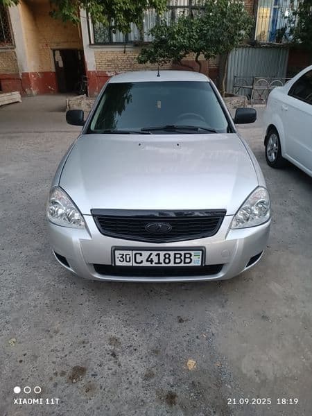 Lada 2172 Priora 2008 — foto 1