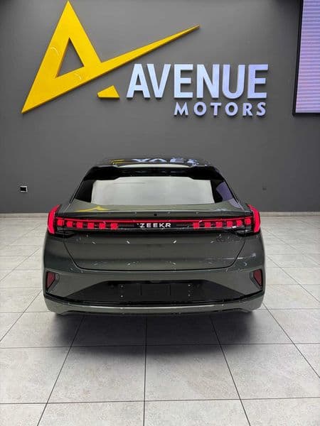 Zeekr 001 2024 — 3