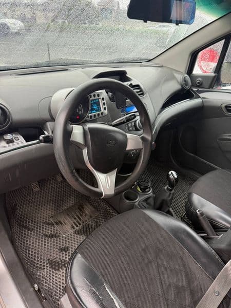 Chevrolet Spark 2011 — 3