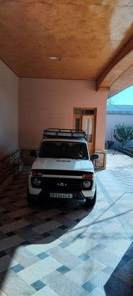 Lada Niva Urban 2018 — 2