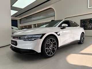 Zeekr 001 2025 — 2