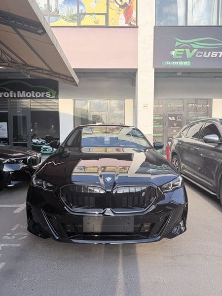BMW i5 2025 — 2