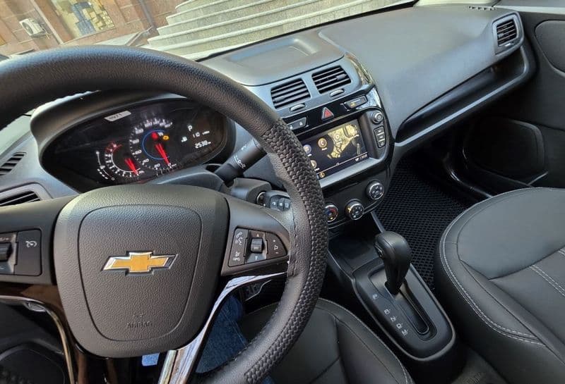 Chevrolet Cobalt 2026 — 3