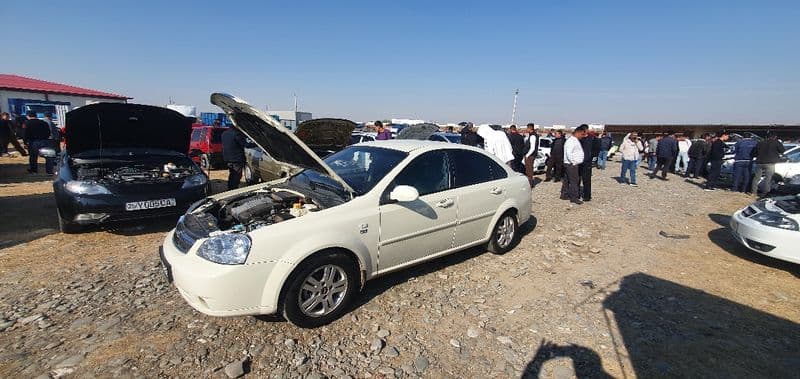 Chevrolet Lacetti / Gentra 2012