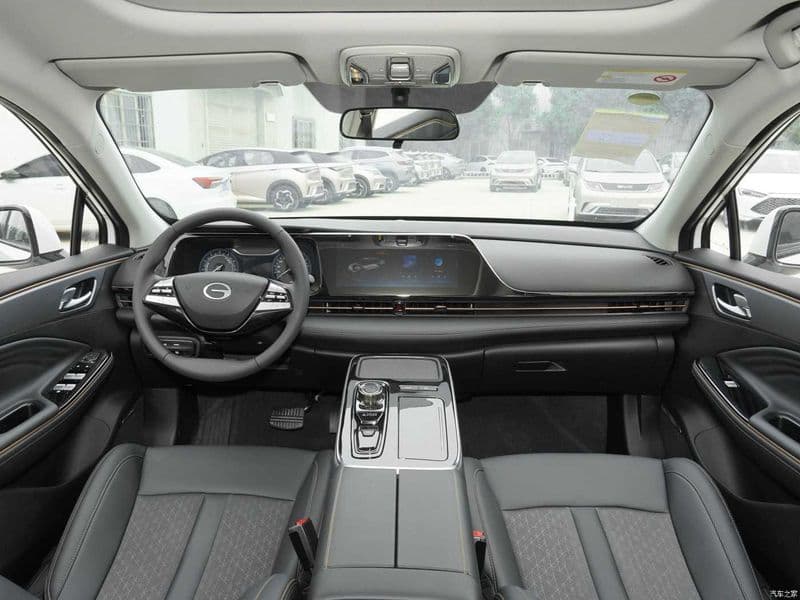 GAC Aion S Plus 2025 — 3