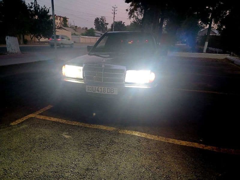 Mercedes-Benz 190 1984 — 6