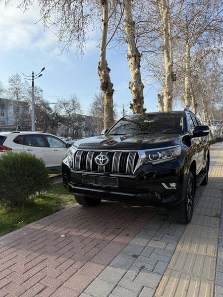 Toyota Prado 2023