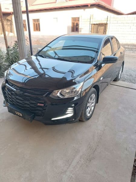 Chevrolet Onix 2024 — 2