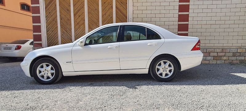 Mercedes-Benz E 220 2001 — 5