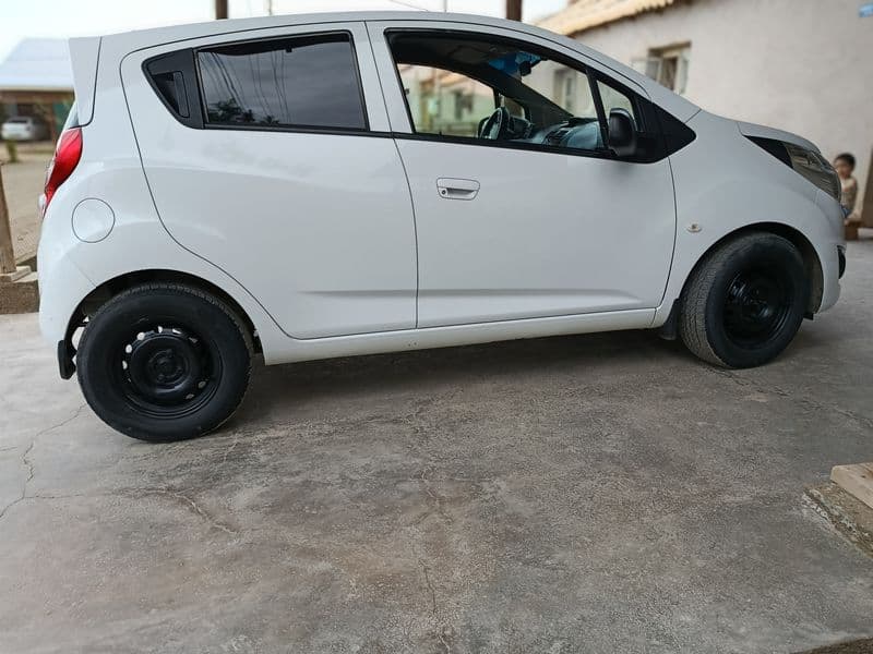 Chevrolet Spark 2016 — 4