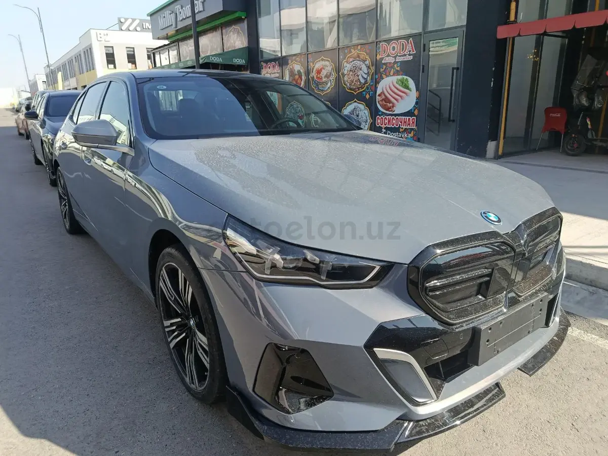 BMW i5 2025