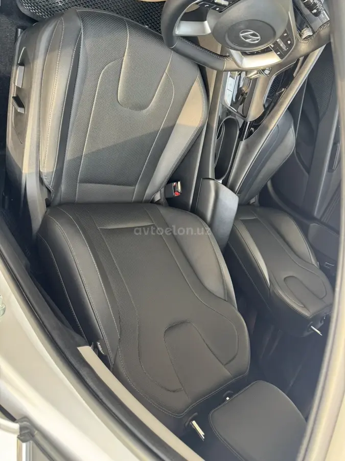 Hyundai Elantra null — 6