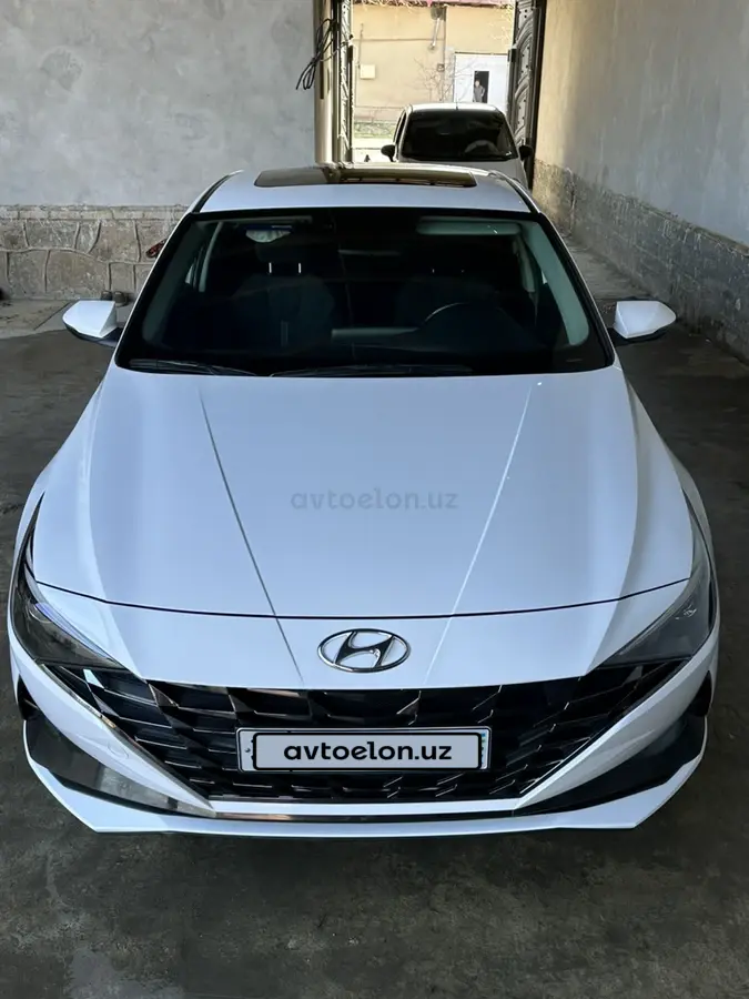 Hyundai Elantra null