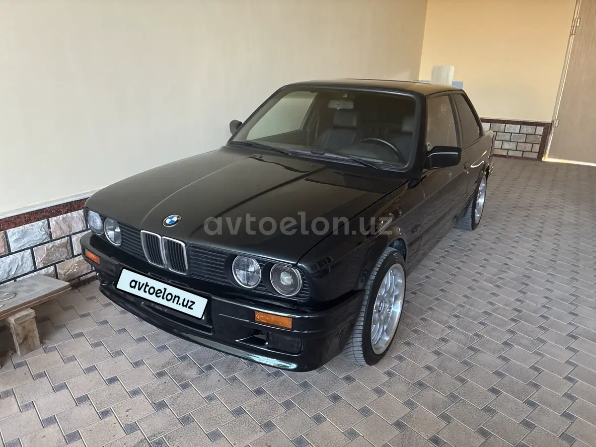 BMW 320i 1985